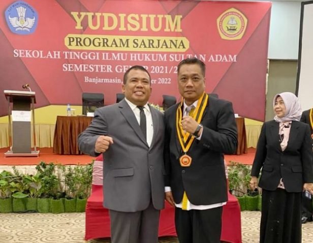 Halim Minta Alumni Mahasiwa STIHSA Terus Update Ilmu Hukumnya 4 IMG 20221012 181115 scaled