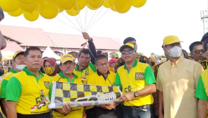 Jalan Sehat HUT Golkar ke-58 Diikuti Puluhan Ribu Warga Palangka Raya