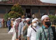 Jhonlin Group Kembali Umrahkan Warga Tanah Bumbu, Gratis 8 Jhonlin Group Kembali Umrahkan Warga Tanah Bumbu, Gratis