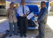 Bank Kalsel Kado Sebuah Mobil Untuk Kampus STIH Banjarmasin