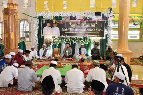 Pemkab HSS Safari Maulid ke Masjid Al-Abrar Gambah Luar 1 hal 12 HSS 1 3 klm
