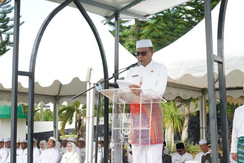 Pemkab Tanbu Gelar Apel Peringatan Hari Sumpah Pemuda Ke- 94 1 hal 12 Tanbu 25 klm 10
