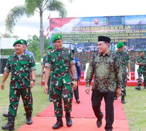 Zairullah Sambut Kunker Pangdam VI Mulawarman 1 hal 12 Tanbu 25 klm