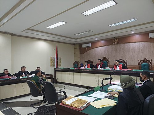 Saksi Ahli Sebut<br>Semua yang Terlibat Kredit Fiktif Harus Bertanggungjawab 1 6 plat merah 2klm