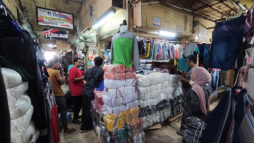 Masuki Akhir Tahun, Penjualan Baju Kaos Meningkat 1 8 4klm 3