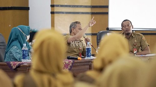Kepala Sekolah Diberi Instruksi Pemantauan Gedung Sekolah 1 Hal 10 3 KLm BJB 1