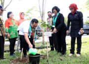 Aditya Ajak Warga Tanam Satu Pohon Untuk Satu Anak