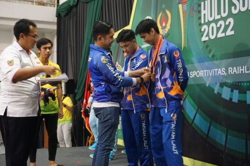 Cabor Esport Tala Curi Dua Emas Dari Tuan Rumah 1 Hal 11 Tala 25 klm 1