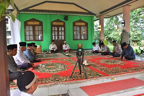 Hal 12 HSS 1 3 klm 7