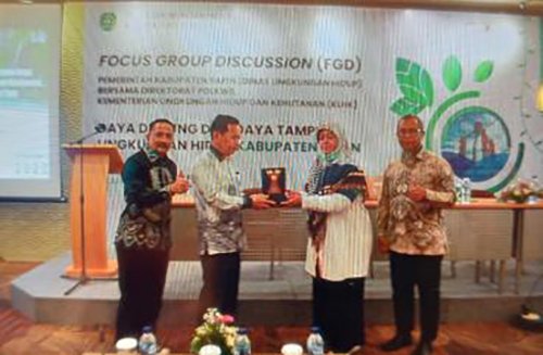 DLH Ekspos Akhir Penyusunan D3TLH 1 Hal 12 Tapin 35 klm 9