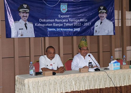 Hal 16 4 KLm Martapura Tenaga kerja