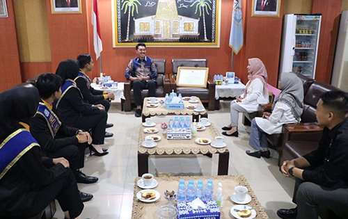 Hal 16 4 Klm Martapura Audiensi