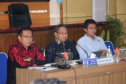 Hal 16 4 Klm Martapura Kunjungan kerja