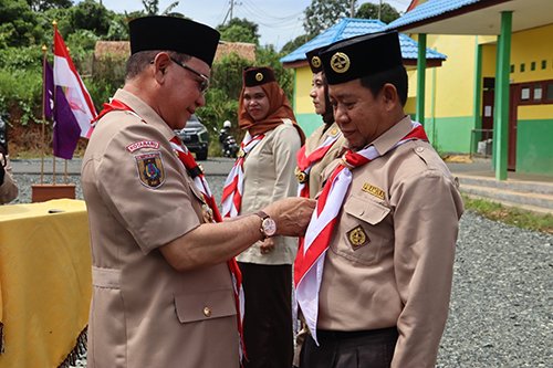 Pengurus Majelis Ranting Kecamatan Gerakan Pramuka Dilantik 1 Hal 16 K Baru 3 klm 7