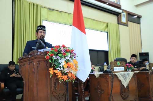Plh Bupati HSU Sampaikan Jawaban Pemkab Atas Pemandangan Umum Fraksi Dewan 1 Hal 2 HSU 3 klm 1