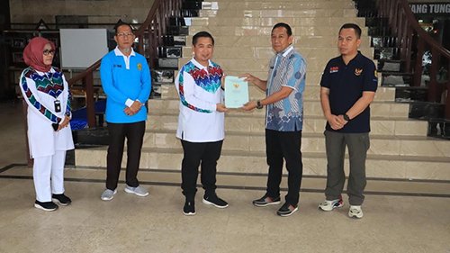 Wali Kota Banjarmasin Terima 750 Sertifikat Aset Pemko 1 Hal 9 3 Klm Kontrak 1 8