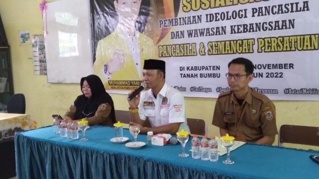 Paman Yani Tanamkan Ideologi Pancasila Dan Wawasan Kebangsaan