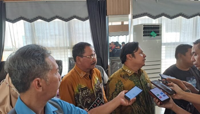 Rapat Banggar Alot [] Bahas Penggunaan Sisa Anggaran