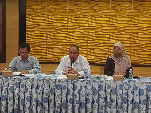 PAM Bandarmasih<br>Kehilangan Laba Rp1,2 Miliar Per Bulan 1 hal9 3klm laba