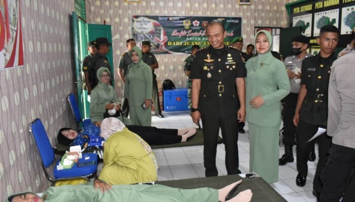 Sambut Hari Juang TNI-AD ke-77 Dan HUT Korem 101/Antasari Ke-61, Kodim 1002/HST Gelar Baksos Donor Darah