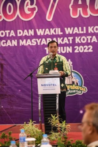 Banjarbaru Sukses Dorong Pertumbuhan Ekonomi 1 Hal 10 3 Klm BJb1 scaled