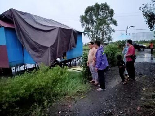 Pj Bupati Pantau Rumah Warga Korban Angin Puting Beliung 1 Hal 11 Batola 4 klm 10