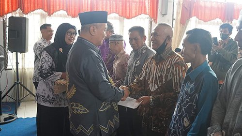 Hal 12 HSS 1 3 klm 12