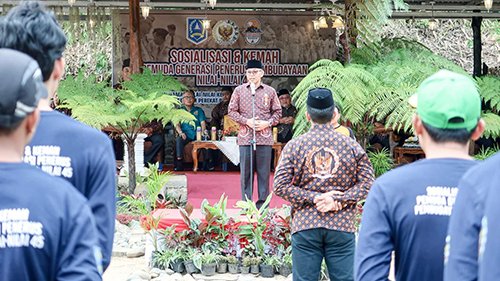 Sosialisasi dan Kemah Pemuda Penerus Pembudayaan Nilai Kejuangan 1 Hal 12 HSS 3 klm 24