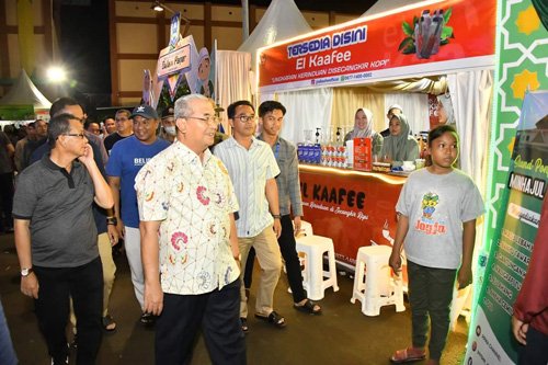 Bupati Keliling ke Stan UMKM di HSS Expo 2022 1 Hal 12 HSS 3 klm 8