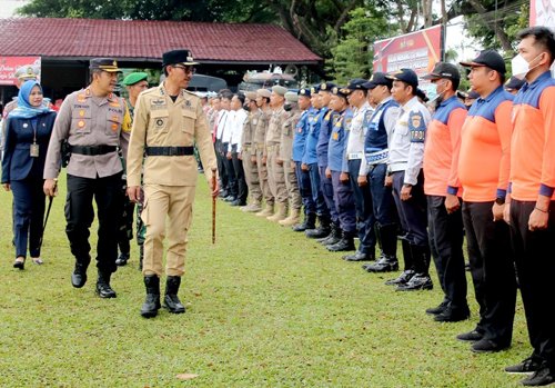 Bupati Pimpin Apel Gelar Pasukan Lilin Intan 1 Hal 16 4 Klm Martapura Lilin Intan