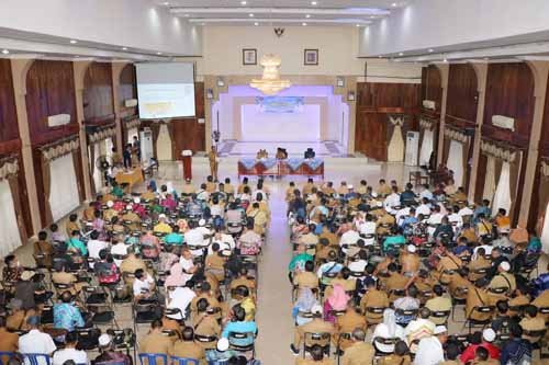 Hal 16. 4 Klm Martapura Rapat kerja