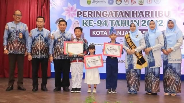 Bunda Forum Anak Banjarmasin Dilantik Saat Peringatan Hari Ibu ke-94 3 Hal 9 7 Klm Kontrak 1 Gabung 123 scaled