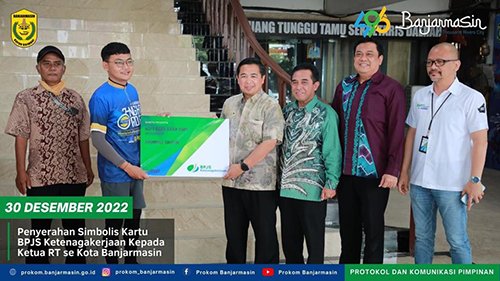 Bank Kalsel Serahkan Bantuan Kartu BPJS Ketenagakerjaan Ketua RT se Banjarmasin 1 Hal 9 7 Klm Kontrak 1 Gabung