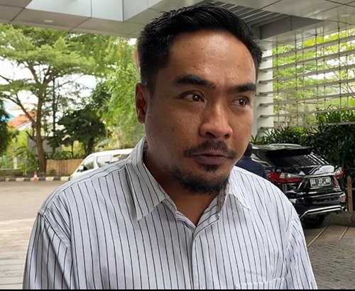 Hal 9. 1 Klm H Harry Wijaya