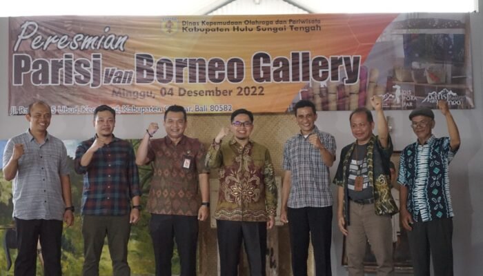Bupati HST Resmikan Parisj Van Borneo Gallery