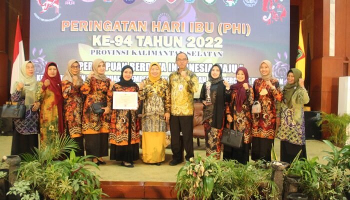 Kabupaten HST Terima Penghargaan Kategori Utama Lomba PK2D