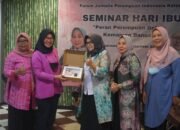 Kaum Perempuan Ikut Berkontribusi Bangun Daerah 13 Kaum Perempuan Ikut Berkontribusi Bangun Daerah