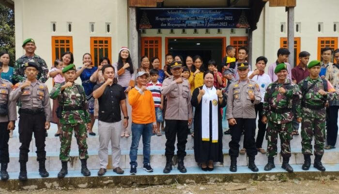 Personel Gabungan HST Lakukan Pengamanan Natal 2022 dan Tahun Baru 2023