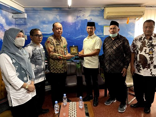 Hasil Kunjungan di Surabaya Tidak Sesuai Target Upah Pungut Dikurangi 1 8 4klm