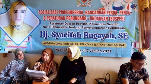 Pendidikan Karakter Solusi Hadapi Era Digital 1 Hal 10 3 Klm Saripah Rugayah