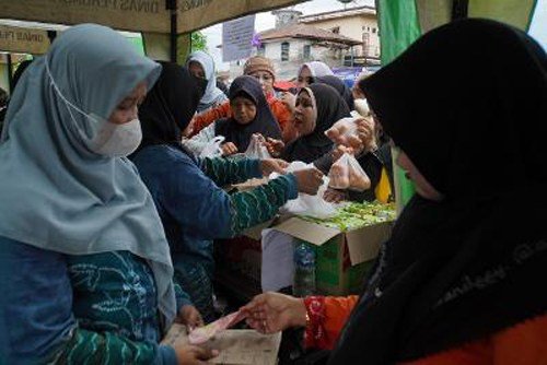 Sembako Murah Dijual di Family Fun Day 1 Hal 2 Bal 3 klm 13