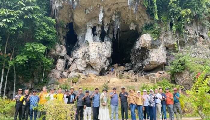 Paman Birin: Situs Goa Liang Bangkai Salah Satu Pesona Geopark Meratus