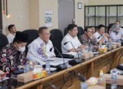 Pemprov Merger Sembilan SKPD, Bang Dhin Harapkan Kerja Optimal 8 Pemprov Merger Sembilan SKPD, Bang Dhin Harapkan Kerja Optimal