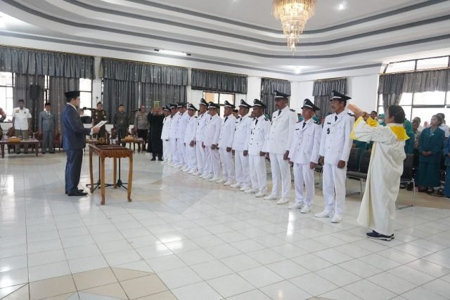 Bupati Aulia Lantik 12 Pembakal Terpilih 1 IMG 20230111 WA0041 scaled