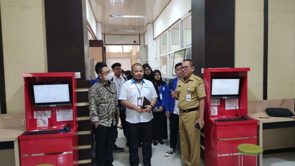 Ombudsman Ajak Mahasiswa Magang Kunjungi Perpustakaan dan Kearsipan Kalsel 3 IMG 20230120 WA0069