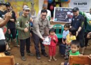 Bupati HST Beri Bantuan Kepada Masyarakat Batu Perahu dan Sekolah 10 Bupati HST Beri Bantuan Kepada Masyarakat Batu Perahu dan Sekolah