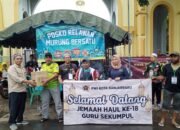 Sambut Jemaah Haul PWI Kota Banjarbaru Juga Ikut Bagikan Makanan