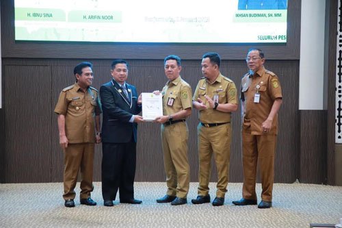 Wali Kota Minta SKPD Banjarmasin Wujudkan Program Prioritas 2 hAL 9 7 kLM kONTRAK 1 GABUNG 23