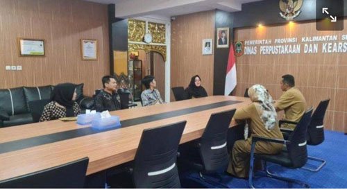 Hal 10 3 Klm Studi Banding