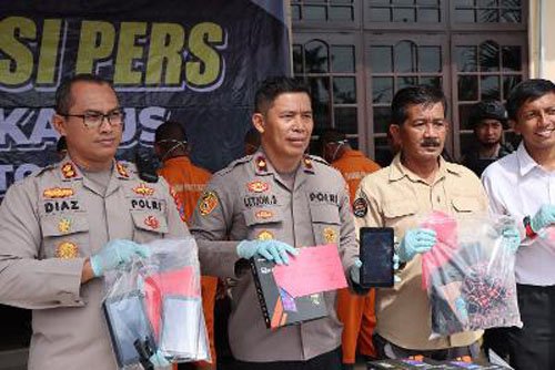 Polres Batola Ungkap Kasus Pencurian, Perkosaan dan Pencabulan 1 Hal 11 Batola 4 klm 1